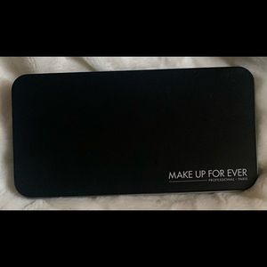 MAKEUP FOREVER EMPTY EYE PALETTE